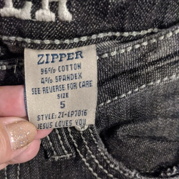 ZIPPER Brand Womens Dark Gray Wash Bootleg Jeans w/ Studs & Rhinestones - Size 5 - Picture 4 of 16